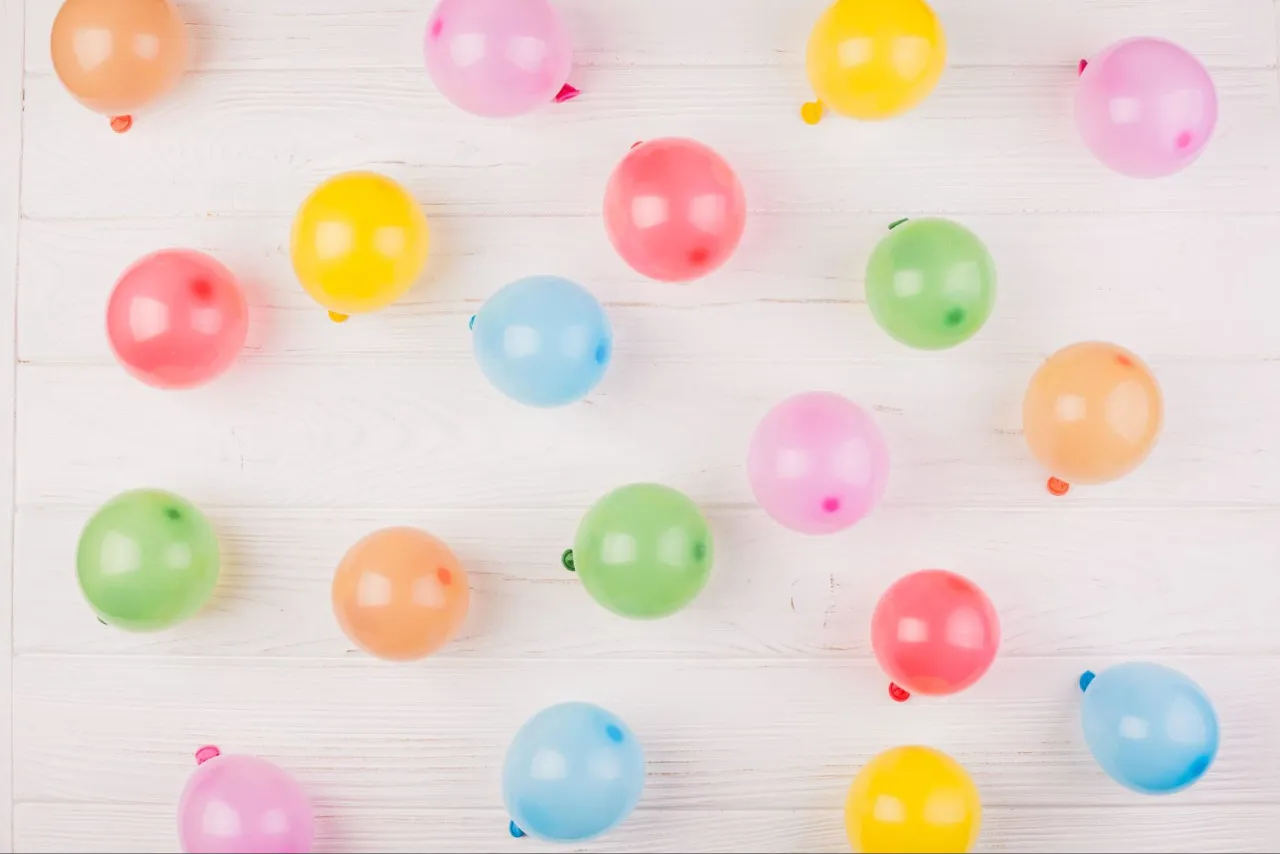  Balon Kecil: Gak Cuma Dekorasi Pesta, Tapi Ada Makna di Dalamnya!
